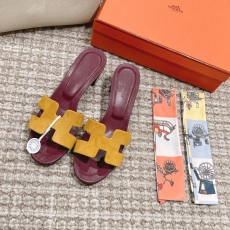 Hermes Sandals